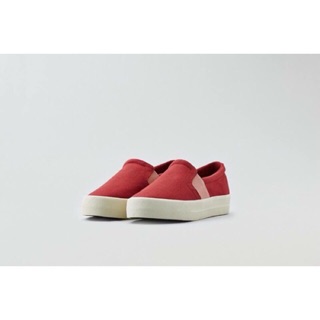 Giày slip on aeo
