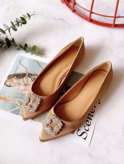 Giày búp bê lụa khoá đá