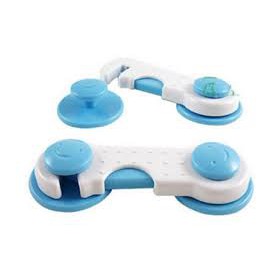Dụng cụ khóa tủ cho bé