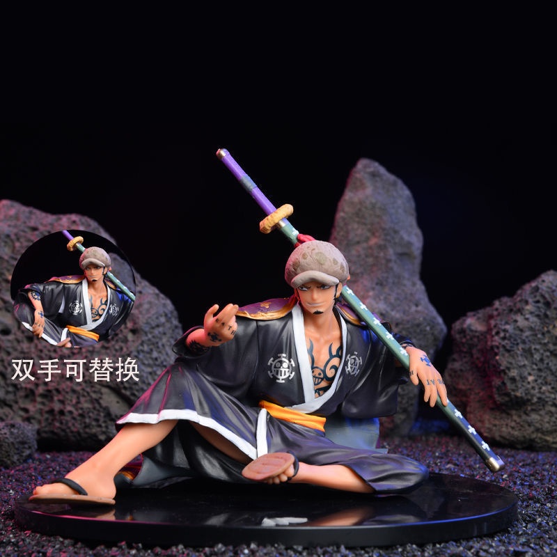 Mô Hình Nhân Vật Shichibukai Trafalgar Luo Trong One Piece