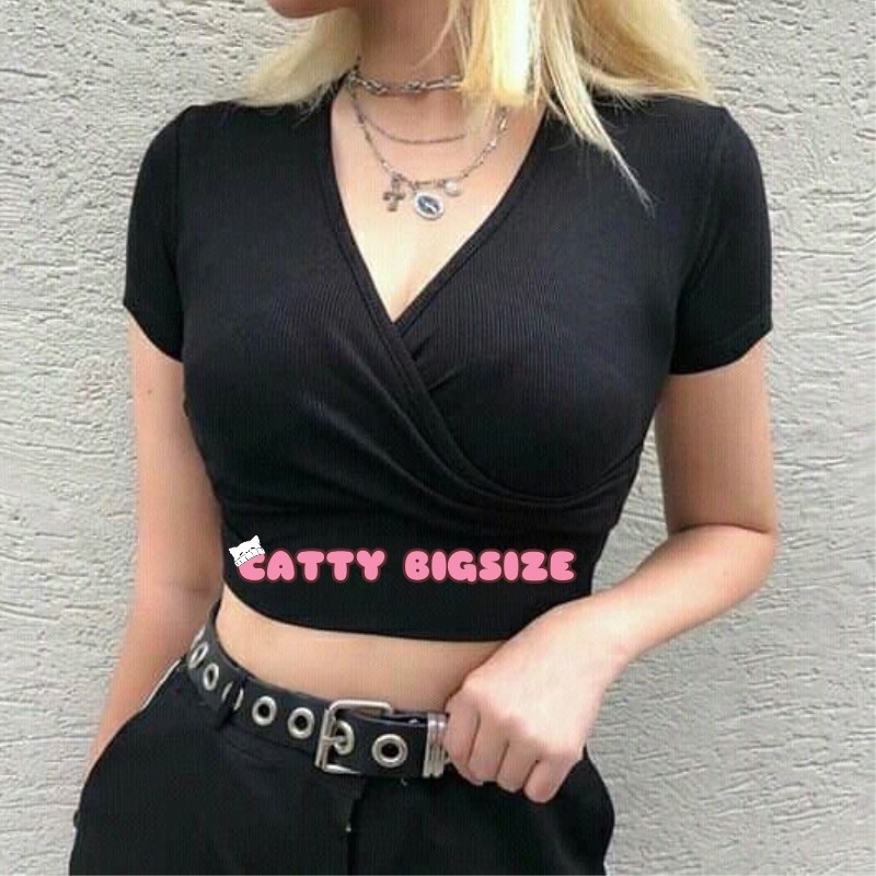 Áo croptop tay ngắn xẻ ngực Catty Bigsize nữ, Áo croptop xẻ ngực hack vai siêu gọn hack dáng