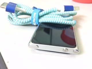 Ipod nano gen 6 màu bạc 8gb (cũ)