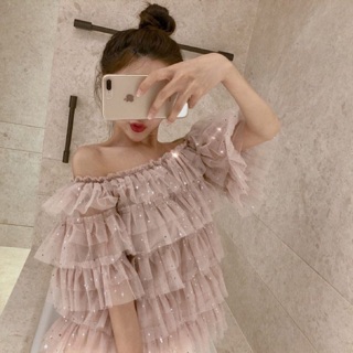 Áo trễ vai bồng xoè bling