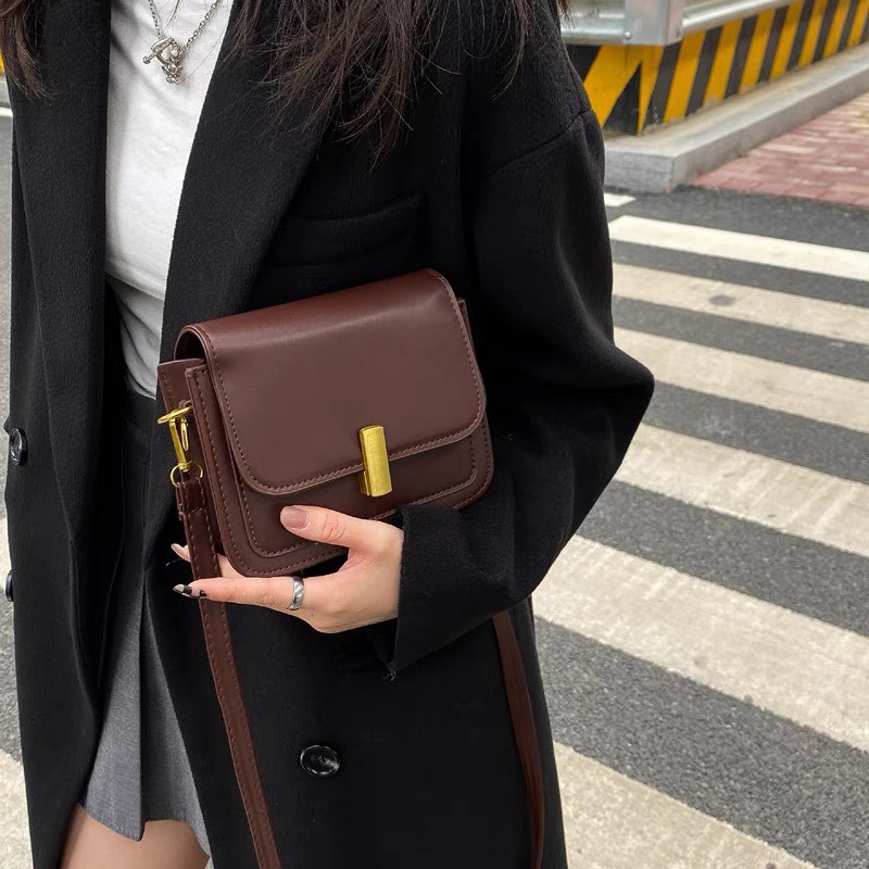 Túi xách đeo chéo nữ giá rẻ đẹp đi chơi phong cách thời trang hàn quốc dễ thương cute DC370