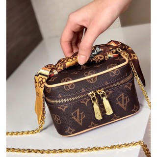 Túi xách nữ vuông xinh xắn