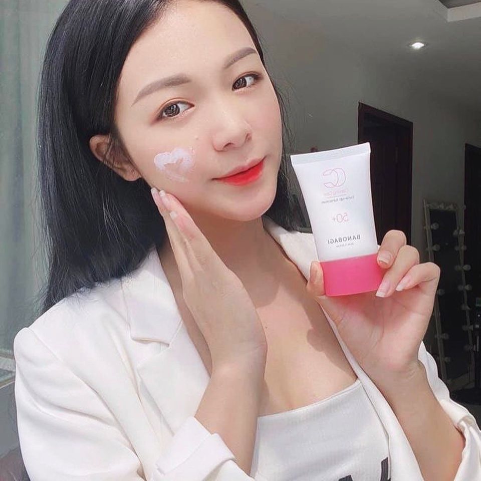 Kem Chống Nắng Calming Care Tone Up Sun Cream Banobagi