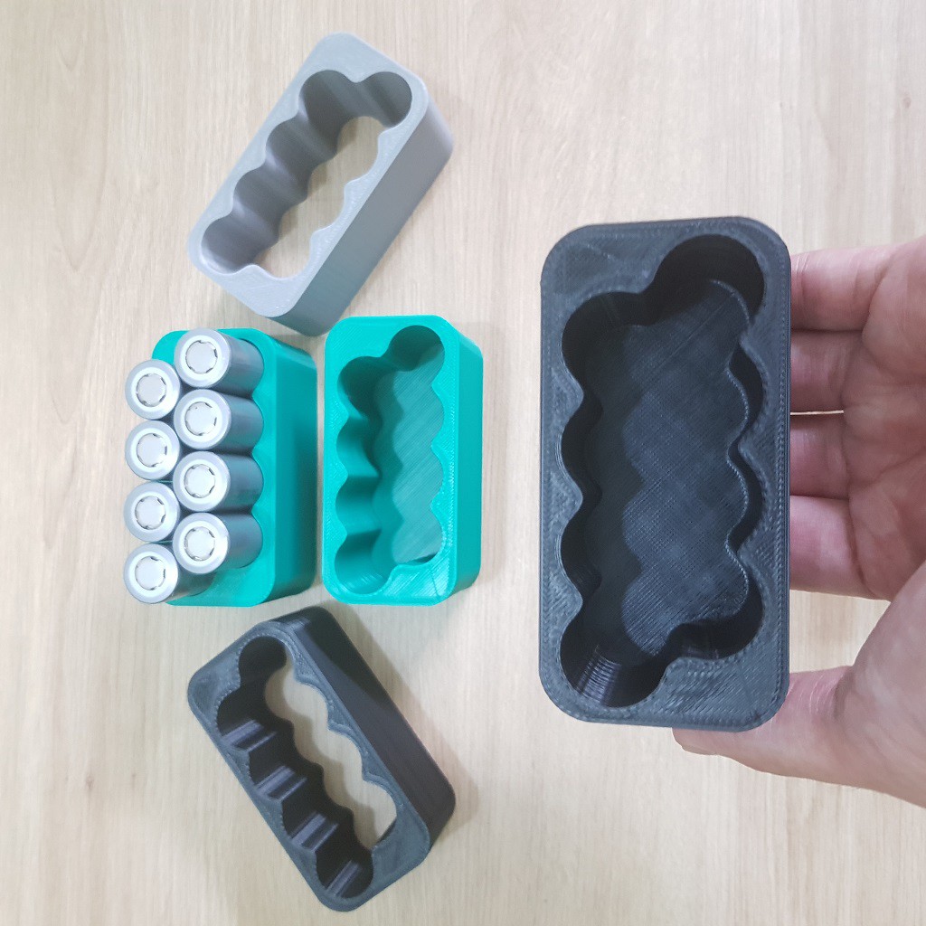 Khuôn đóng cell pin 18650, 4 cell 2 hàng xéo đóng pin Makita 12v | khuôn đóng pin Makita 12v