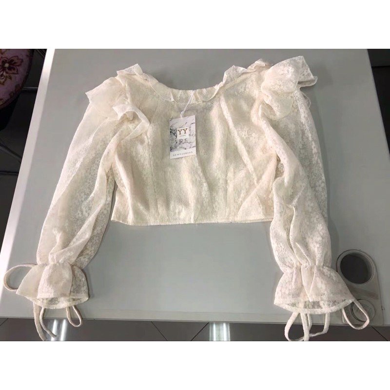 Áo crop gen trắng