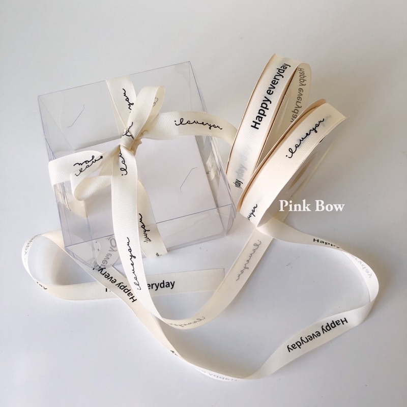(1 MÉT) Dây ruy băng 2cm để Gói hộp quà tặng in chữ I LOVE YOU/ HAPPY EVERYDAY/ THANK YOU/ HAPPY BIRTHDAY màu trắng kem