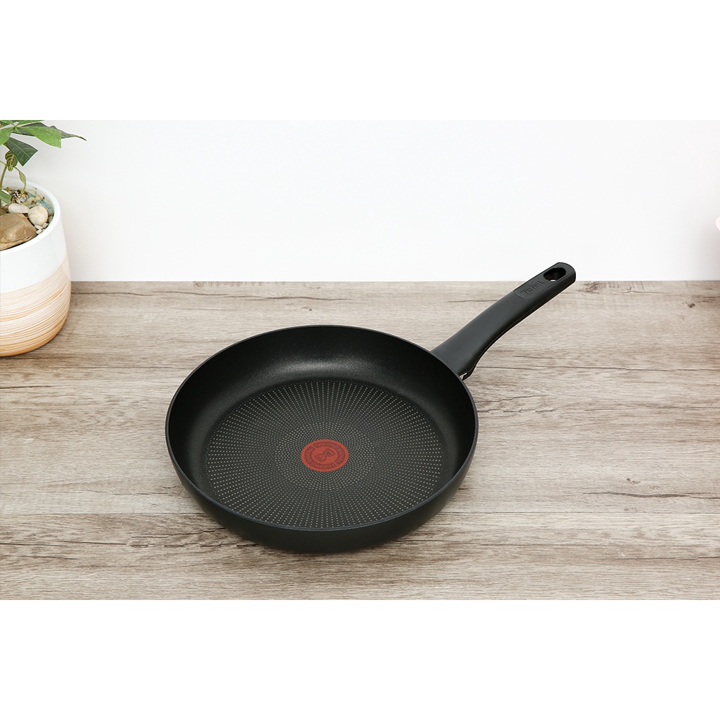 Chảo nhôm chống dính đáy từ 28 cm Tefal Ultimate G2680622