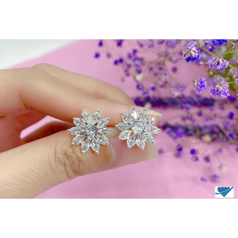 KHUYÊN NỤ HOA CAO CẤP BẠC TA - CHỐT SAU BẰNG BẠC
