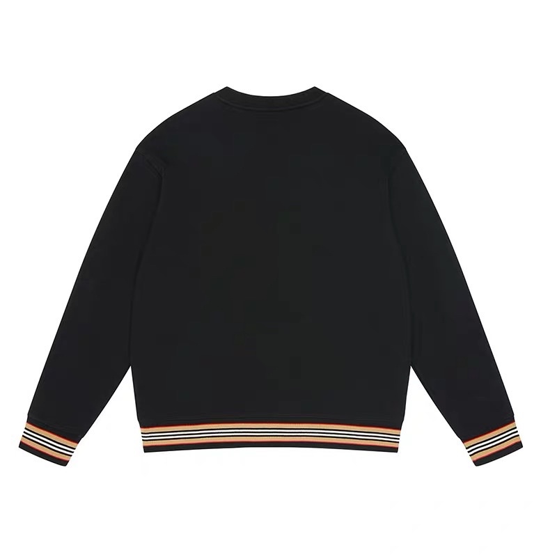 Áo len cổ tròn màu đen nam giới 2021 Mùa đông mới Thời trang đơn giản tương phản Áo len dài tay Hàn Quốc