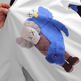 Áo thun UT KAWS T-SHIRT