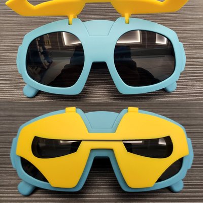 Kính mắt lật kiểu siêu nhân dễ thương dành cho bé trai + bé gái