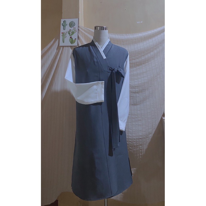 Hanbok nam xám trắng cách tân