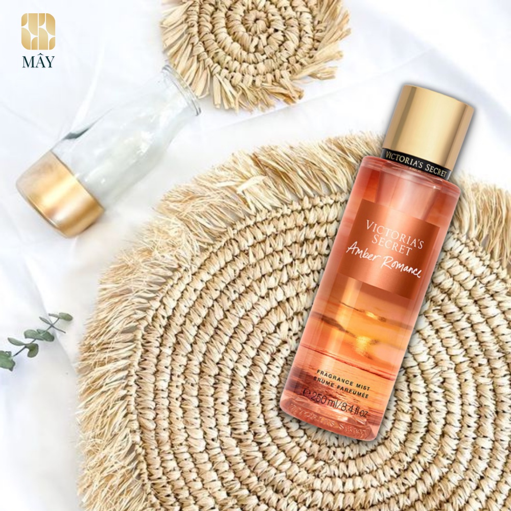 Body mist - xịt khử mùi toàn thân mùi ngọt mát Victoria Secret Amber Romance 250ML Mỹ