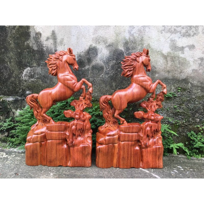 Tượng con ngựa gỗ hương