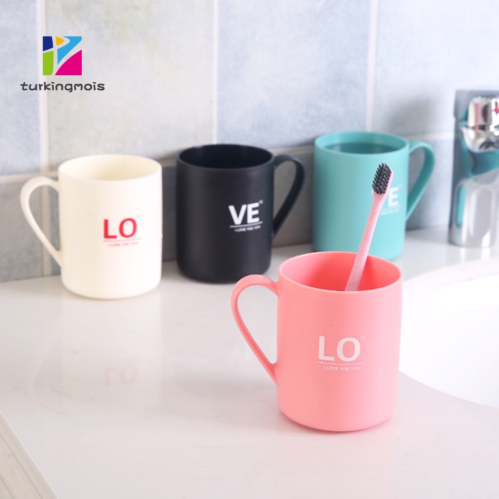 Cốc đánh răng bằng nhựa tiện lợi cho cặp đôi