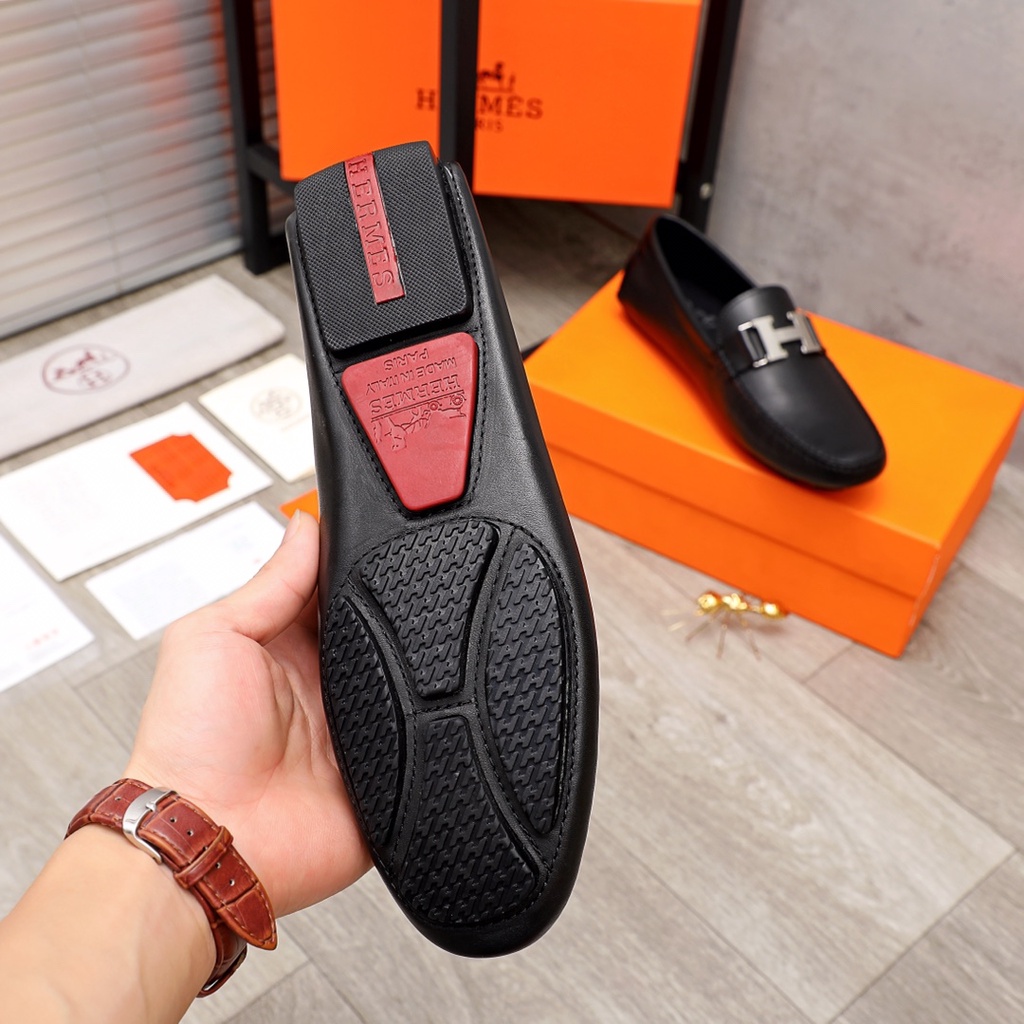 Giày lười nam cao cấp da thật Hermes HM thiết kế sang trọng và lịch lãm với trang trí khóa hình logo thời trang