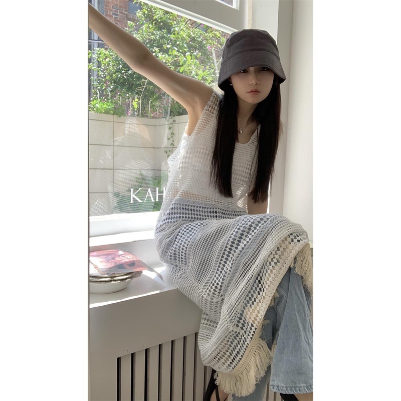 Đầm Dài Dạng Áo Hai Dây Phối Ren Thiết Kế Rỗng Màu Trắng Mặc Ngoài Mùa Hè Dành Cho Nữ