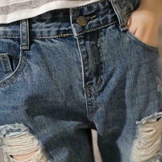 Quần jeans rách