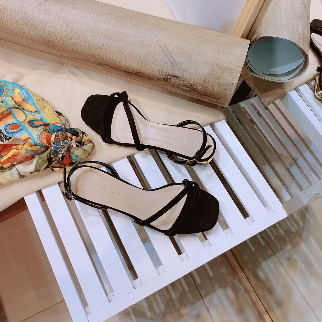 Sandal nữ 2 dây mảnh vát chéo gót vuông 3 phân phối viền vàng