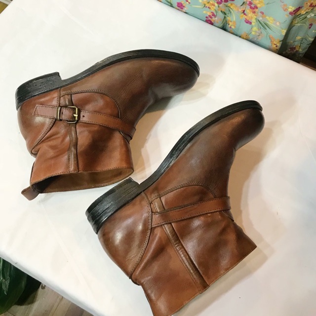 Boot da bò nữ