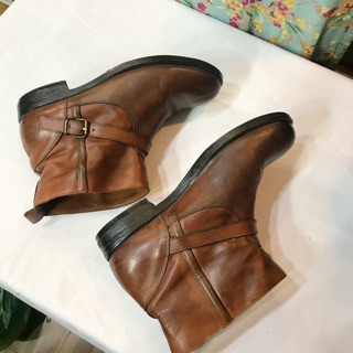 Boot da bò nữ