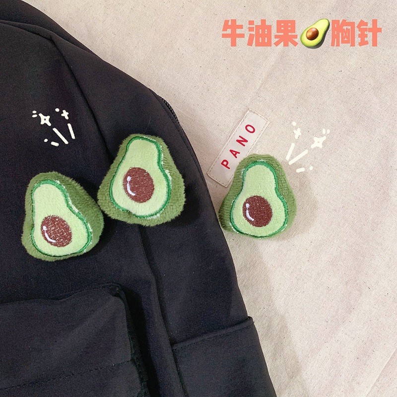 Cài áo, balo quả bơ xanh