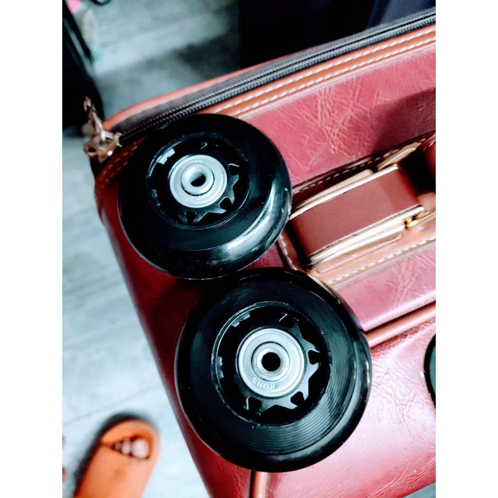 Cặp bánh xe đường kính 70mm vòng bi chất liệu TPU siêu bền dùng để thay thế cho các loại vali vải 2 bánh