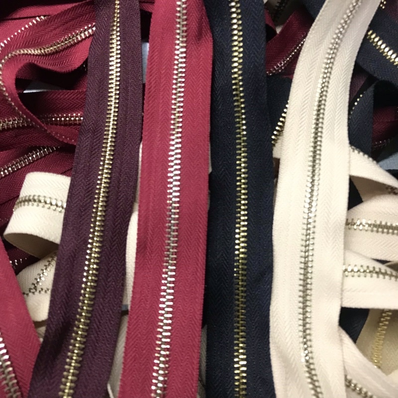 Dây kéo chính phẩm YKK răng vàng số 5