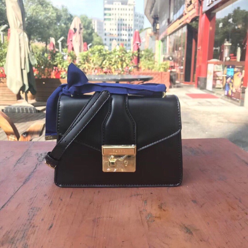 Túi xách pedro nơ vỡ hộp cực đẹp