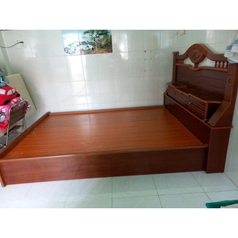 Thanh lý giường gỗ công nghiệp 1m4 x 2m (khu vực Bình Chánh)