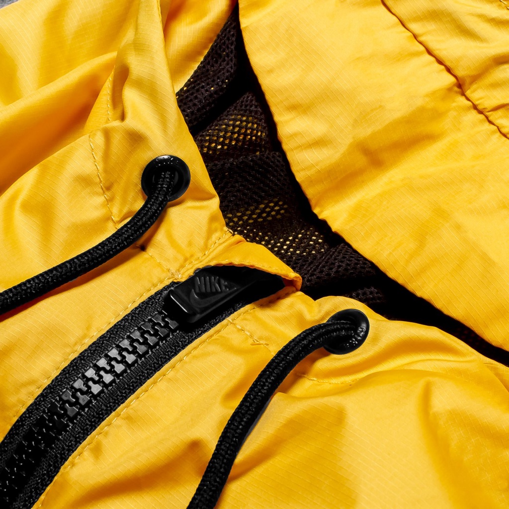 NIKE - Áo khoác thể thao nam nữ Nike Sportswear Men's Windrunner Jacket - Đen x Vàng