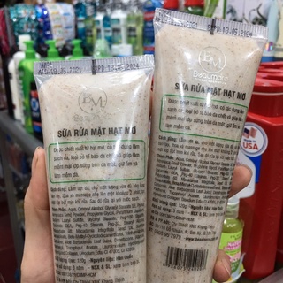 Sữa Rửa Mặt Hạt Mơ - Beaumore Scrub Foam Cleansing White
