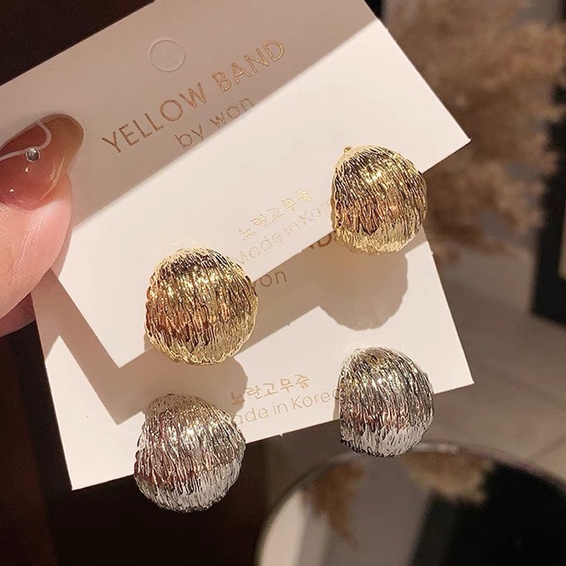 Khuyên Tai Kim Loại Hình Chữ C Độc Đáo