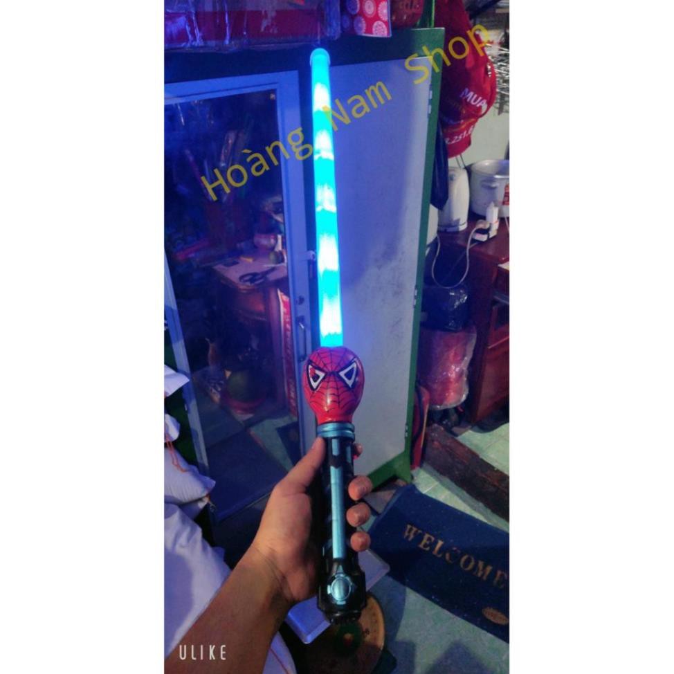 Kiếm Star War phát sáng hình người nhện