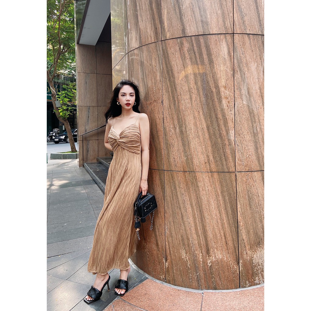 [Mã FAGREEN245 giảm 10% tối đa 30K đơn 99K] Đầm maxi dây xoắn ngực , Peace House Clothing | BigBuy360 - bigbuy360.vn