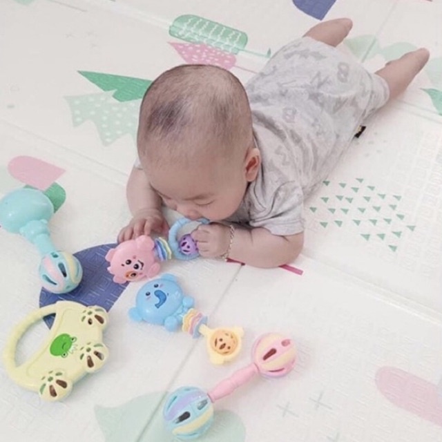 Đồ chơi xúc xắc, gặm nướu nhiều kiểu dáng và màu sắc đáng yêu cho bé từ 3 tháng tuổi - TiNa’s House