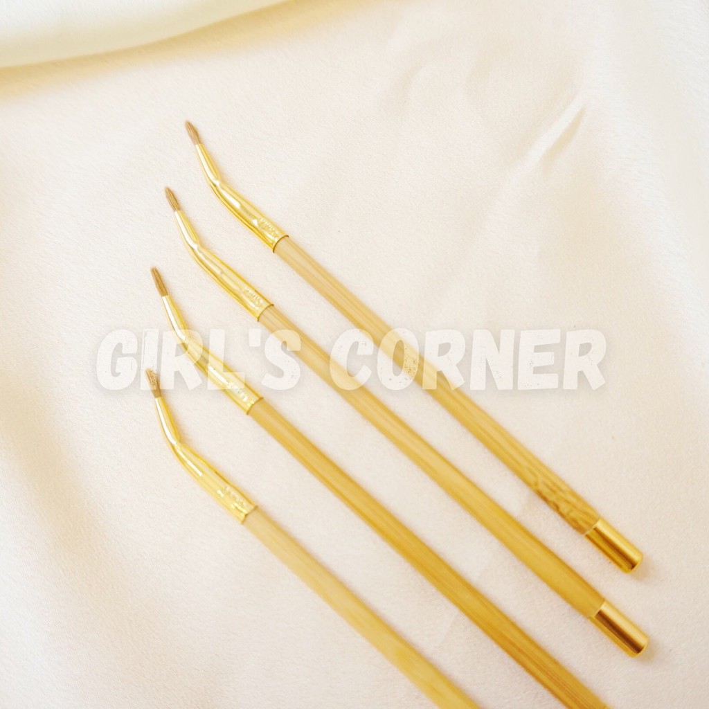 Cọ liner TARTE Etch &amp; Sketch Bamboo Angled Eyeliner Makeup Brush