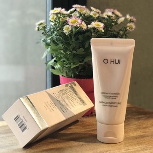 Sữa rửa mặt Ohui hồng cấp ẩm cho da khô da thường Miracle 80ml