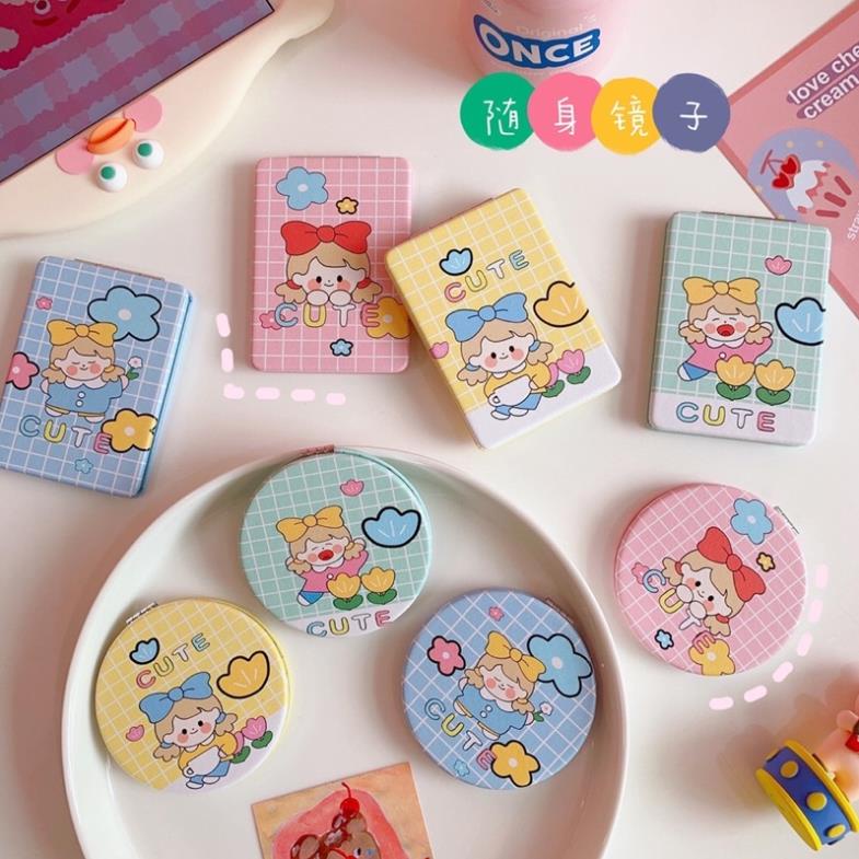 Gương Mini Cầm Tay Gấp Gọn Bỏ Túi Hoạ Tiết Kẻ Đáng Yêu
