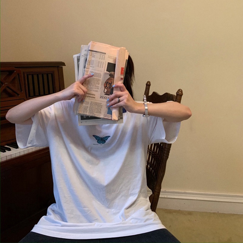 Áo Thun Nữ Dáng Dài Rộng Họa Tiết Bướm Đơn Giản Phong Cách Hàn Quốc