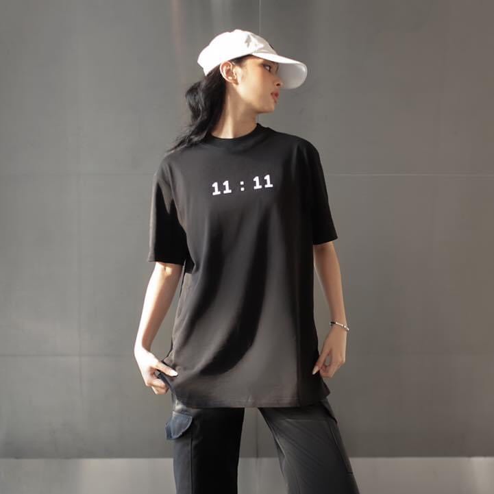 Áo thun xanh lá tay lỡ 11:11 form rộng, Chất Liệu COTTON siêu thoáng mát, Áo Thun Unisex Nam Nữ