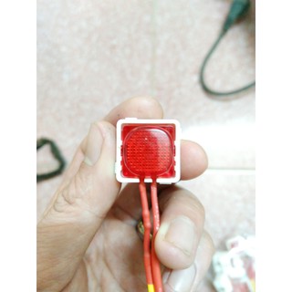 Hạt đèn báo lioa loại vuông 220v có dây e18nrd