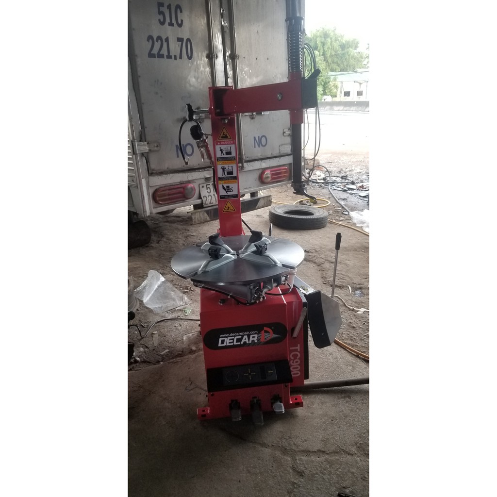 Máy ra vào lốp xe ô tô, xe máy model TC 900