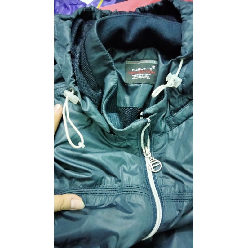 Áo khoác si dù hiệu FubuJeans