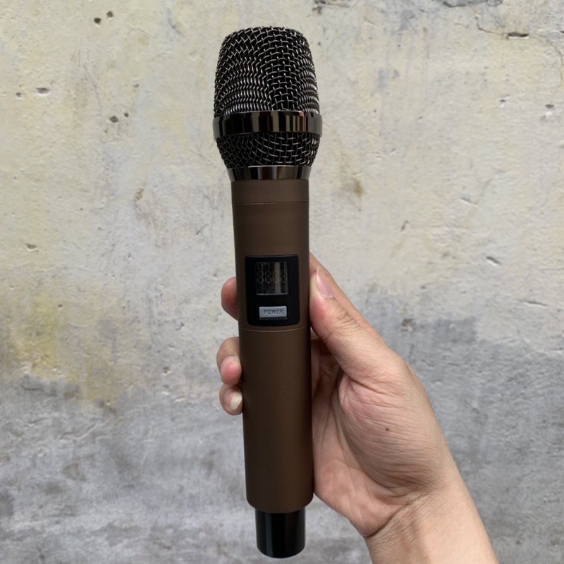 Bàn Mixer Kèm 2 Mic Không Dây PRO-4 Hát Karaoke Gia Đinh Và Thu Âm Cực chất bh 1 n