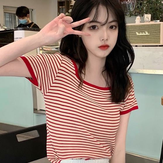 Áo Thun Dệt Kim Ngắn Tay Cổ Vuông Kẻ Sọc Cá Tính Thời Trang