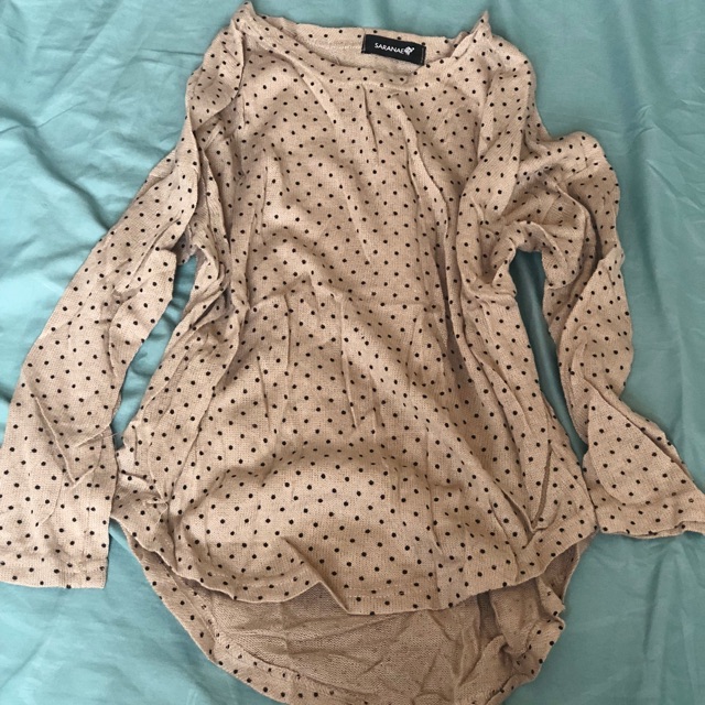 Áo len mỏng chấm bi freesize 30k